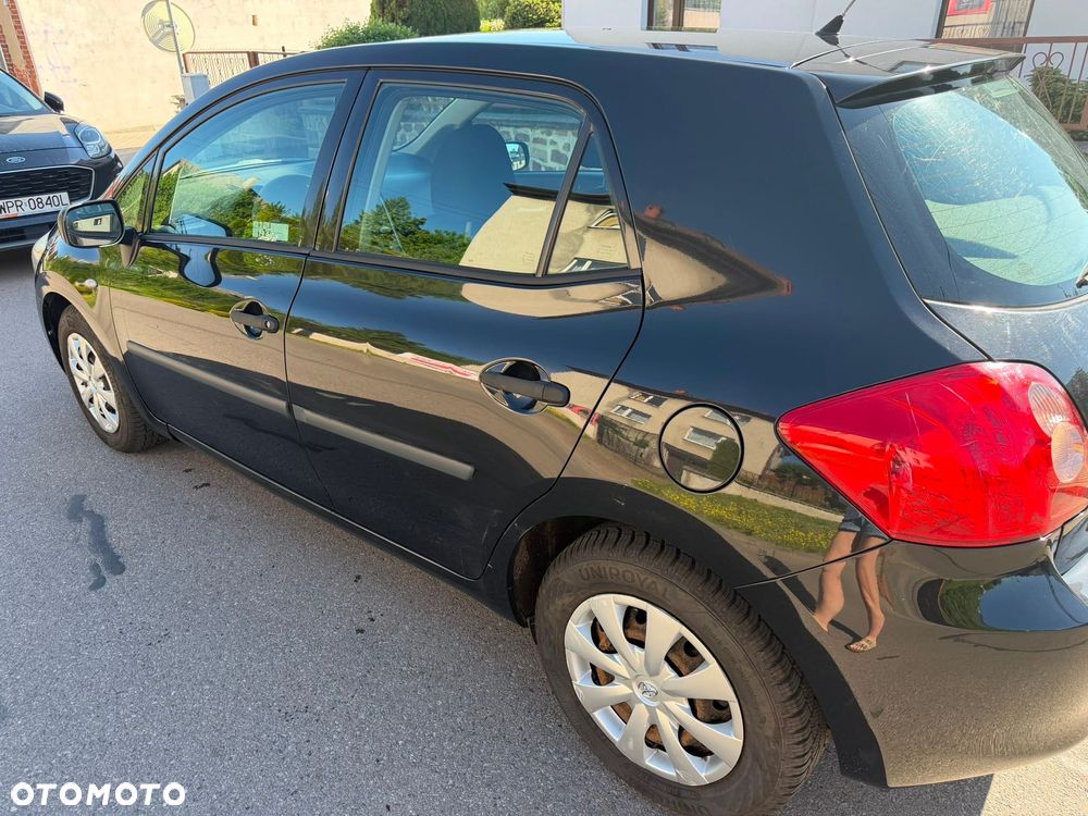 Toyota Auris - 4