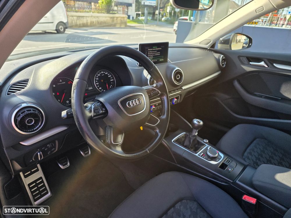 Audi A3 Sportback 1.6 TDI (clean diesel) S line Sport Pack - 21