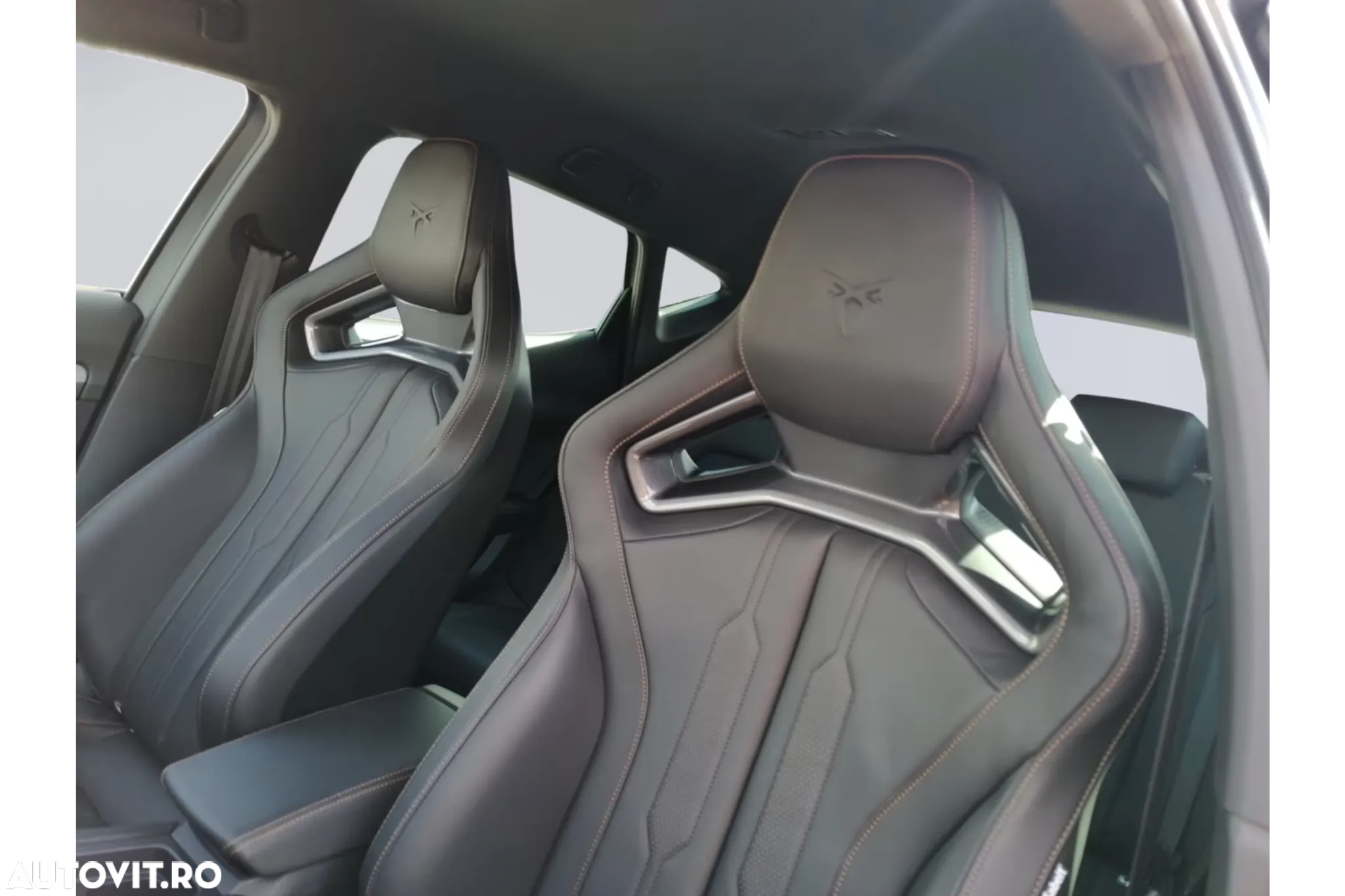 Cupra Formentor VZ5 2.5 TSI 4DRIVE DSG - 11