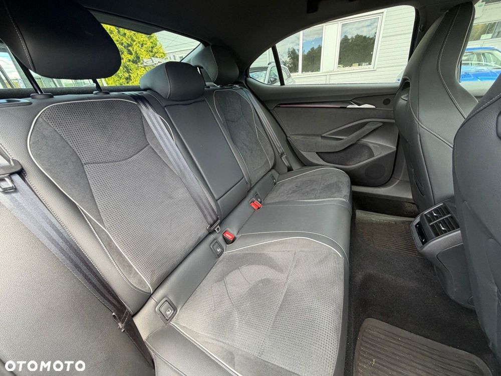 Skoda Superb 2.0 TDI SCR 4x4 Sportline DSG - 30