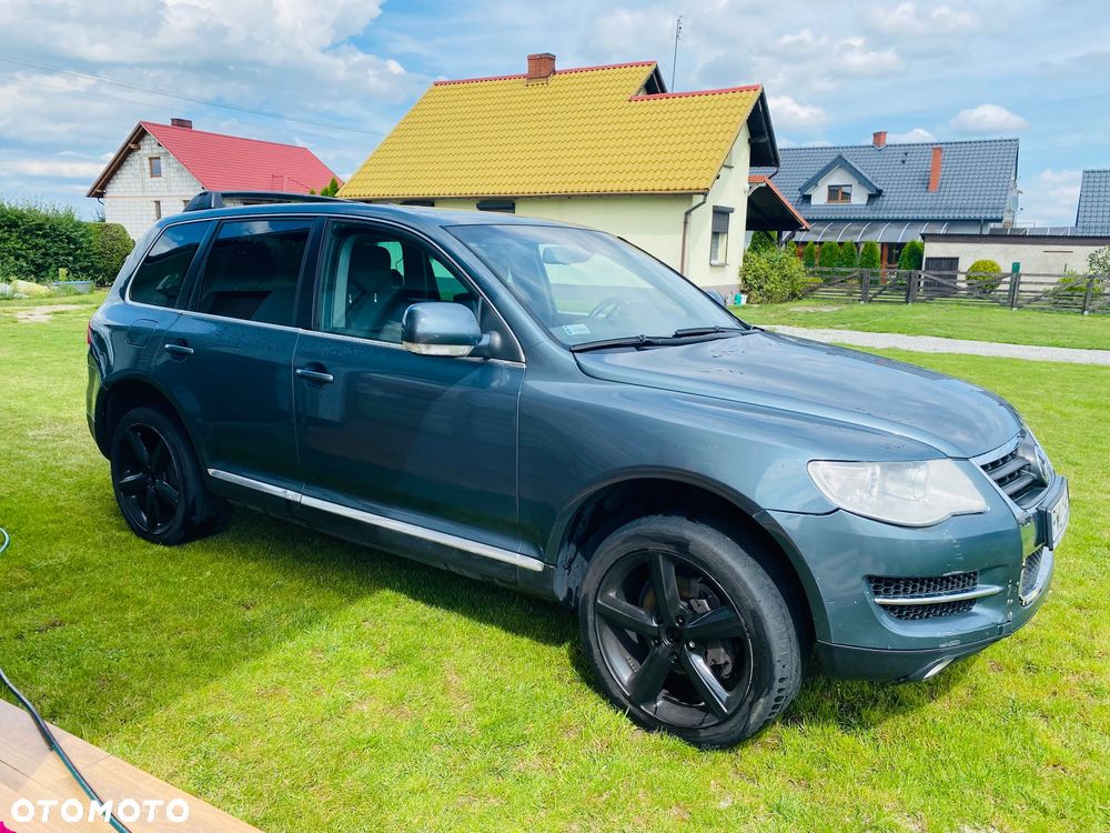 Volkswagen Touareg 4.2 V8 Automatik - 8