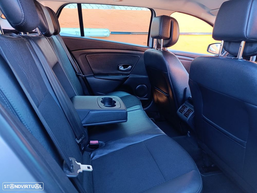 Renault Mégane Sport Tourer 1.5 dCi Dynamique S - 7