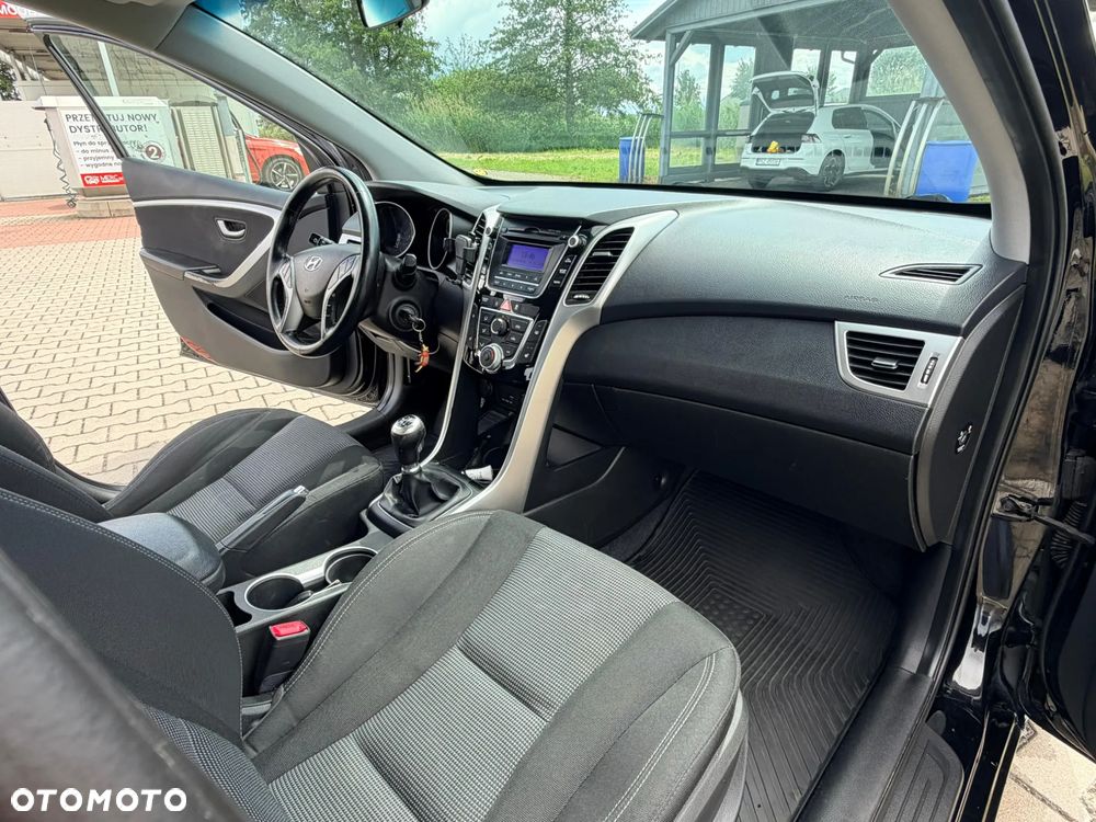 Hyundai i30 1.6 CRDi Comfort - 13