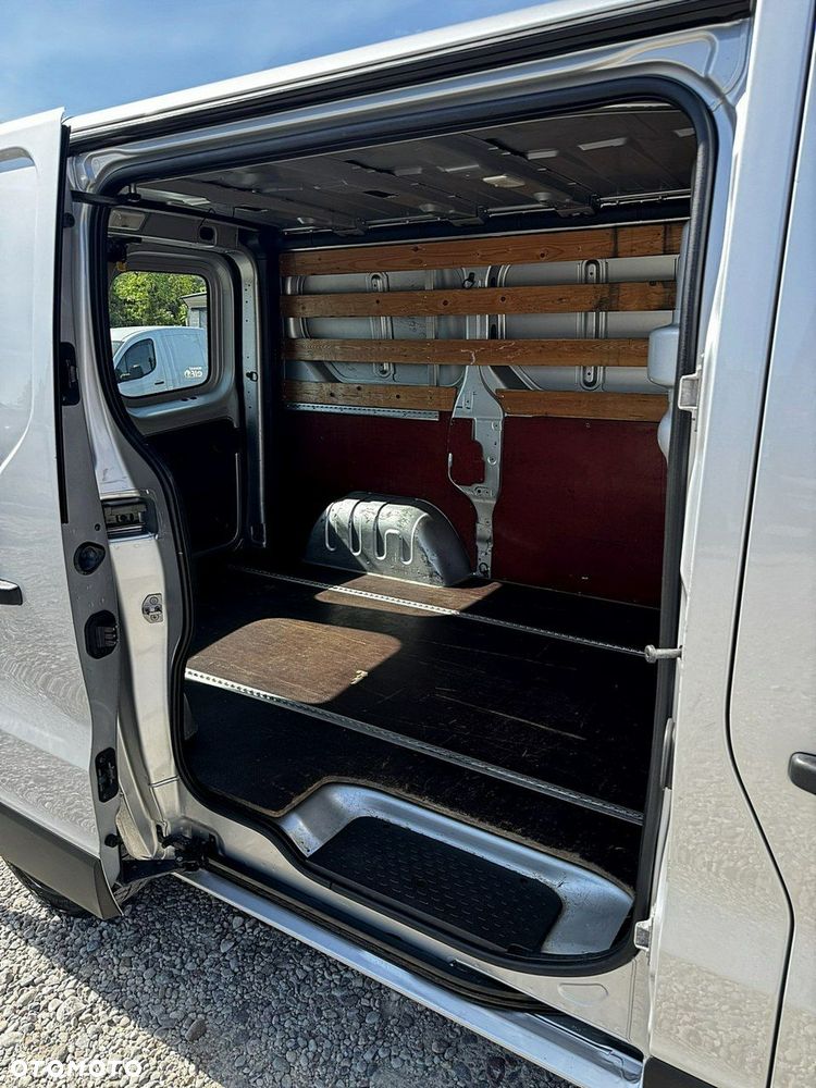 Renault Trafic - 10