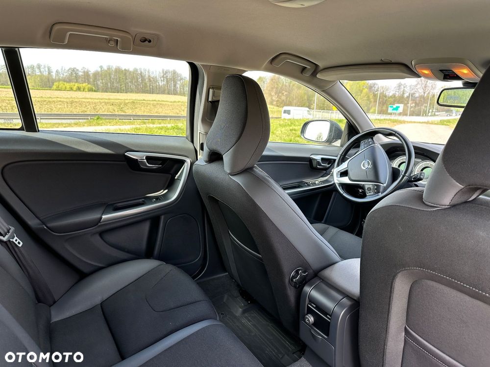 Volvo V60 D3 - 8