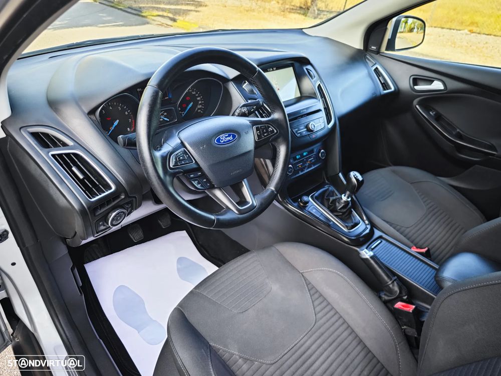 Ford Focus SW 1.0 SCTi Titanium - 5