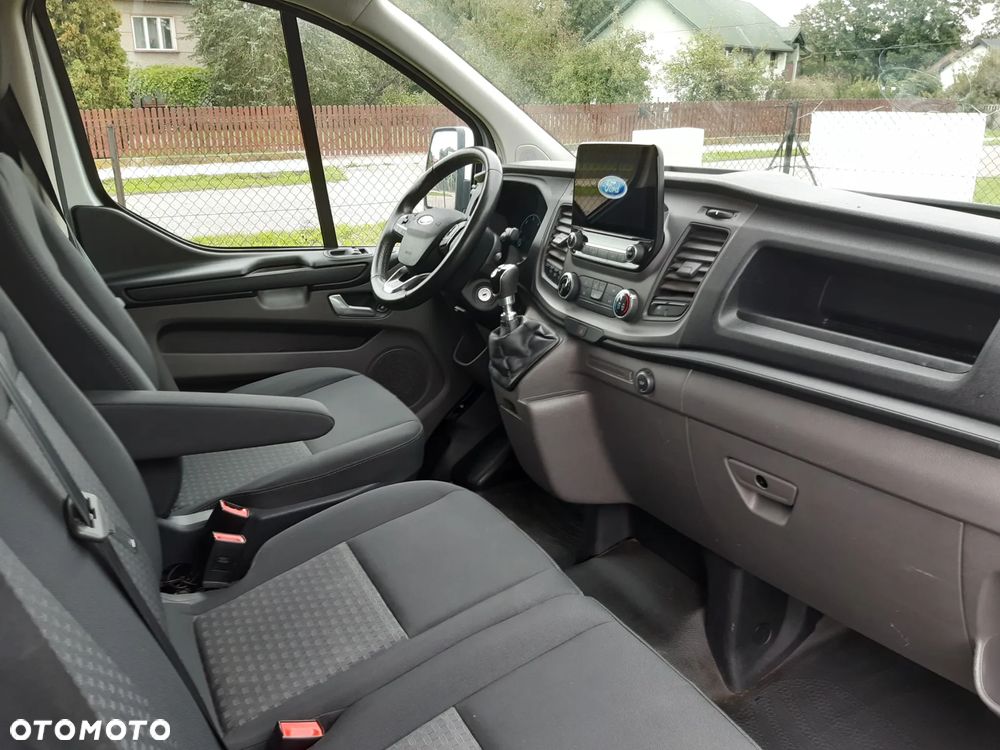 Ford Transit Custom - 13