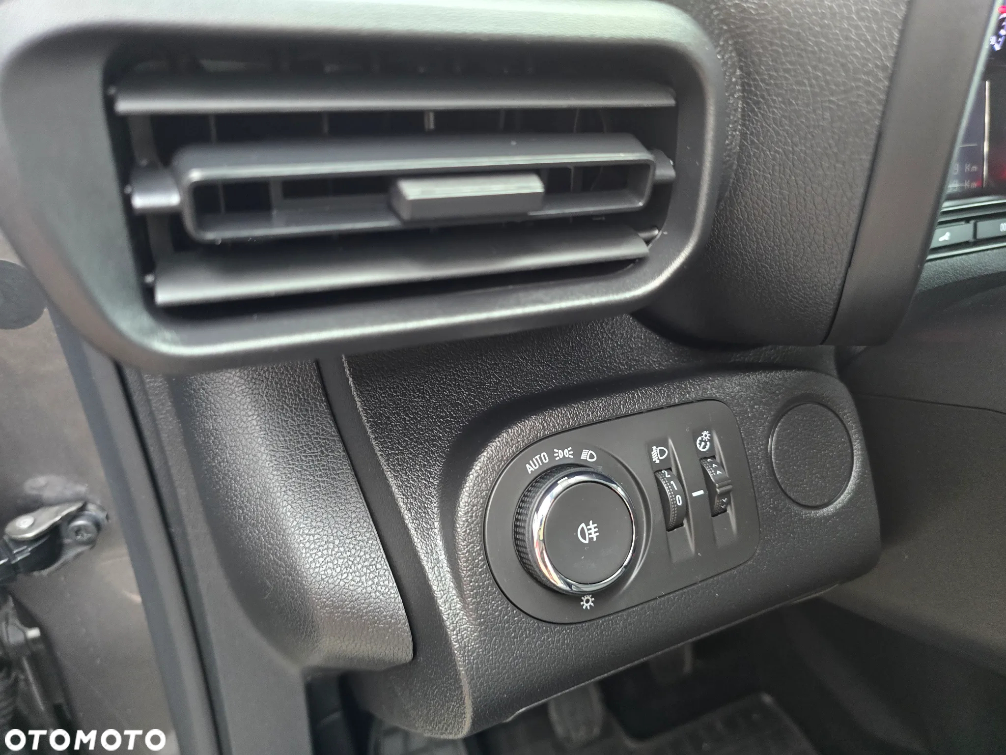 Opel Combo 5 osobowe maxi - 15