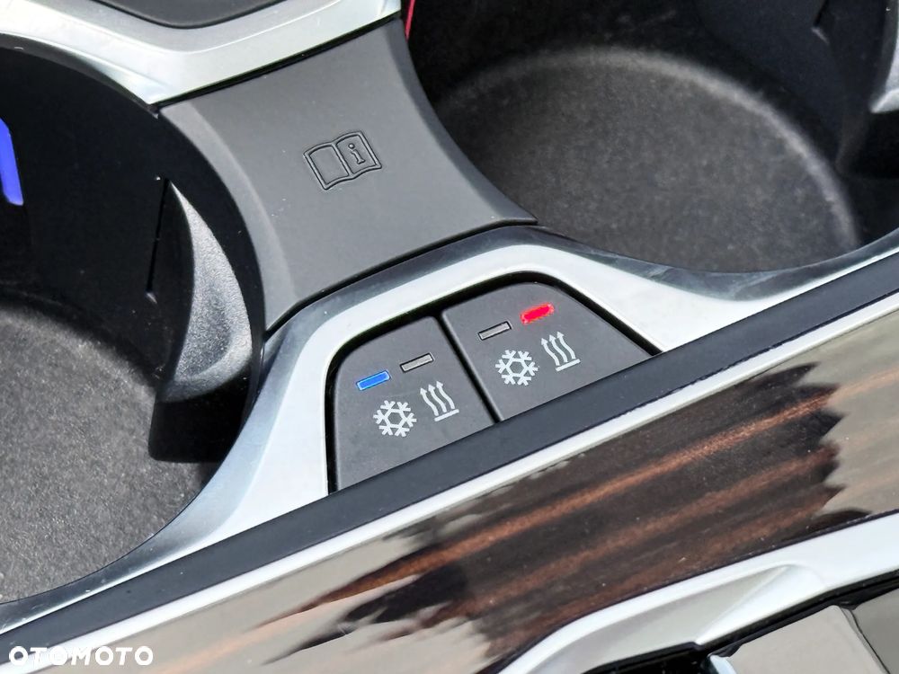 BMW X7 xDrive40d mHEV sport - 25
