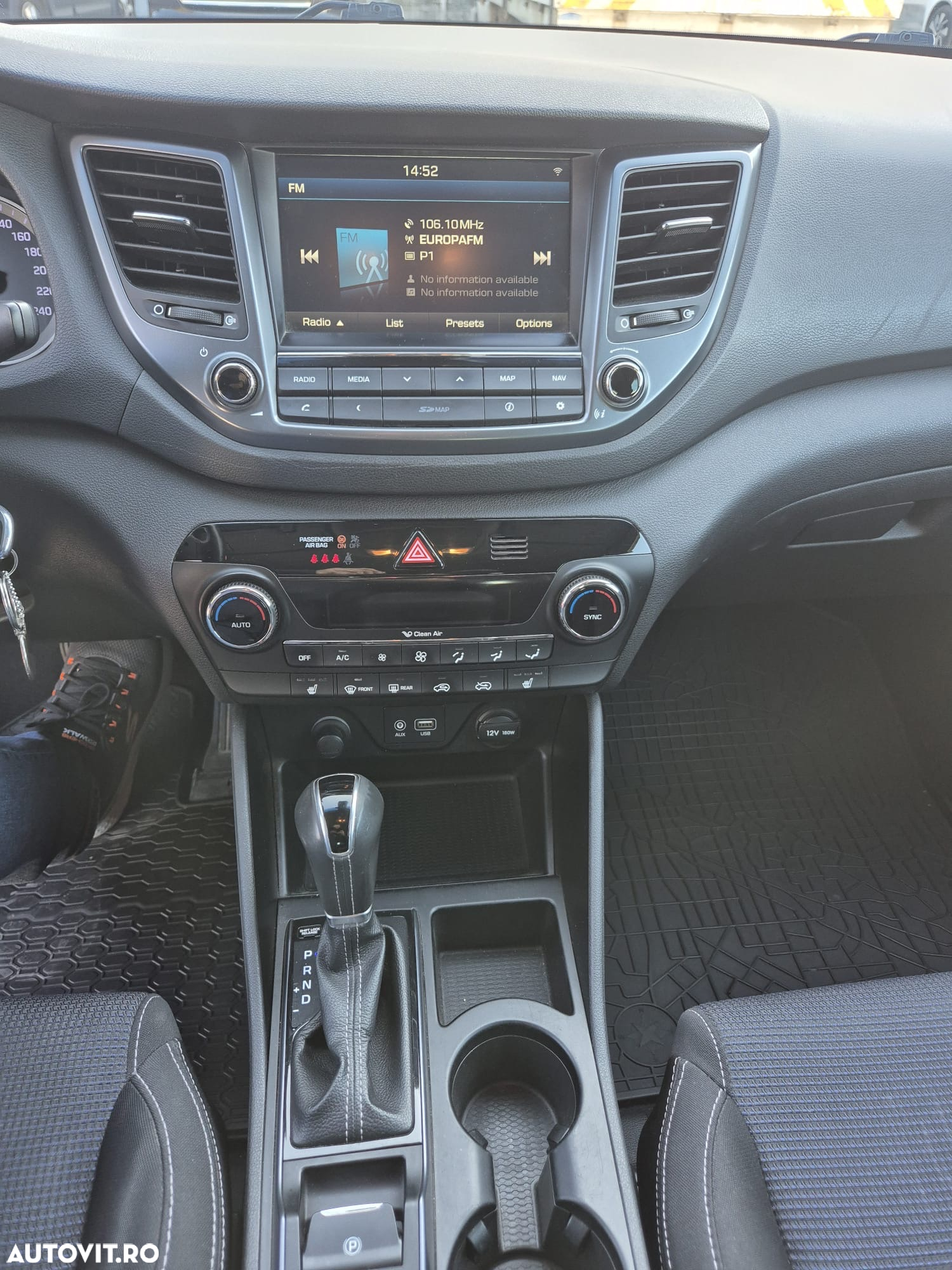 Hyundai Tucson 2.0 CRDI 4WD 6AT Premium+ - 19
