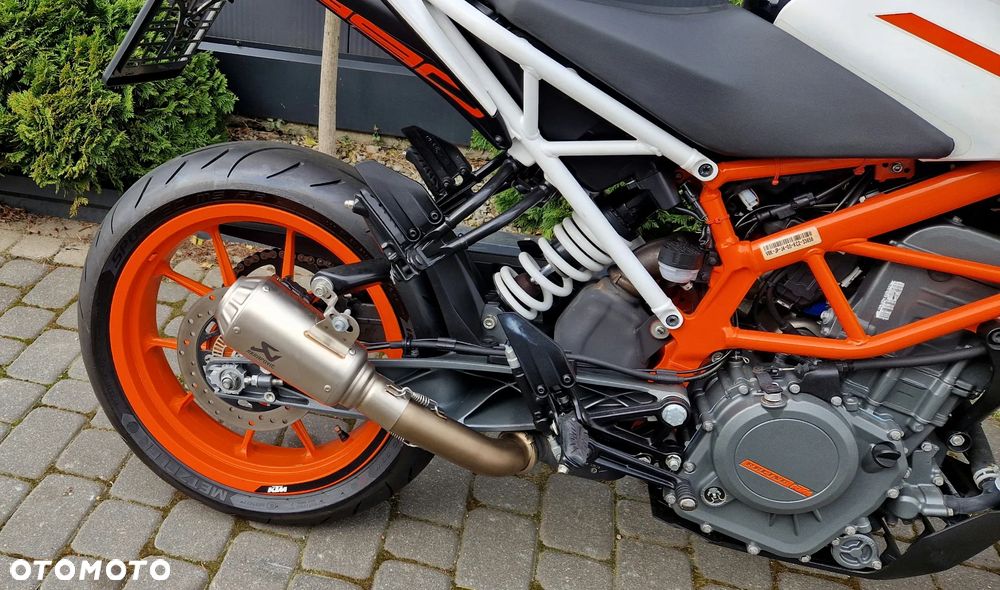 KTM Duke - 23