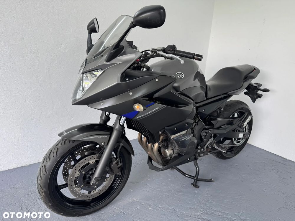 Yamaha XJ - 8