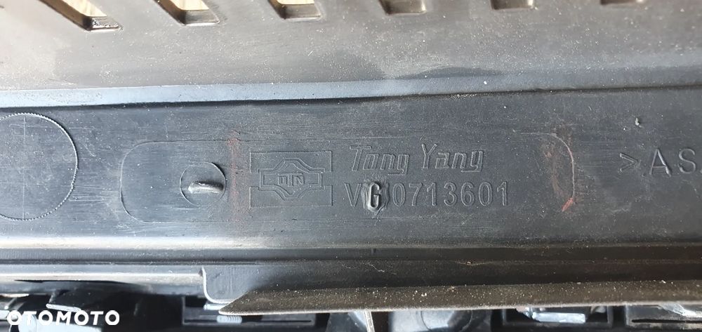 Atrapa grill emblemat VW TIGUAN I Lift - 8