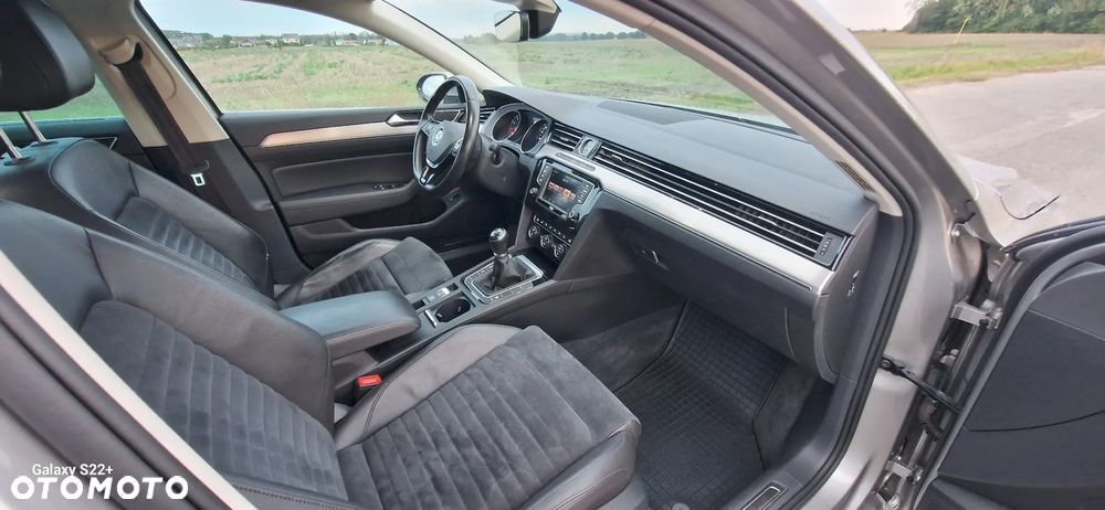 Volkswagen Passat - 8