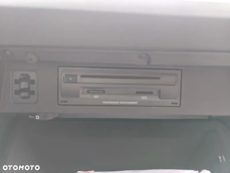 Volkswagen Passat - 15