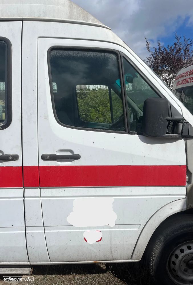 Porta Frente Direita Mercedes Sprinter Ano 2006
