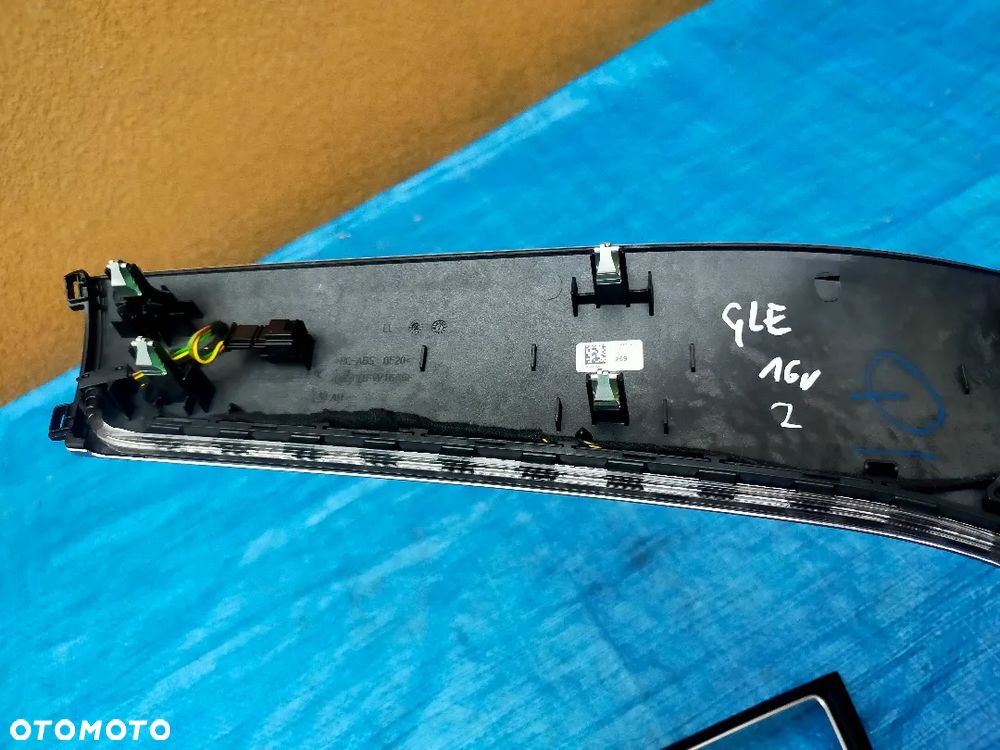 Mercedes W166 GLE Listwa Ozdobna Dekor Aluminiowa Konsoli 2016 - 7