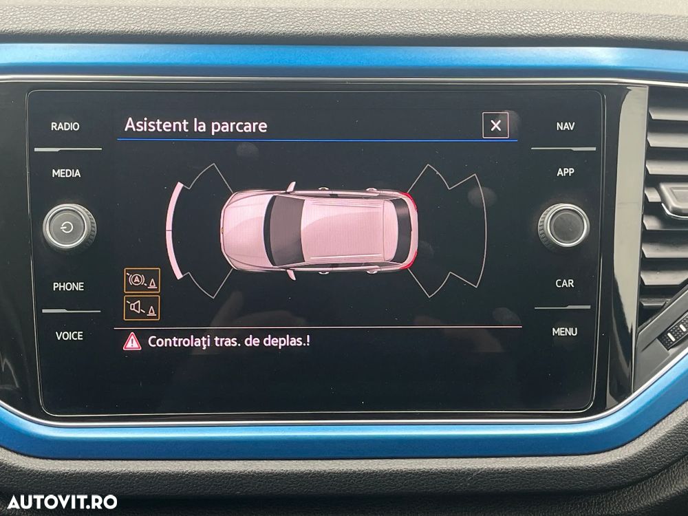 Volkswagen T-Roc - 22