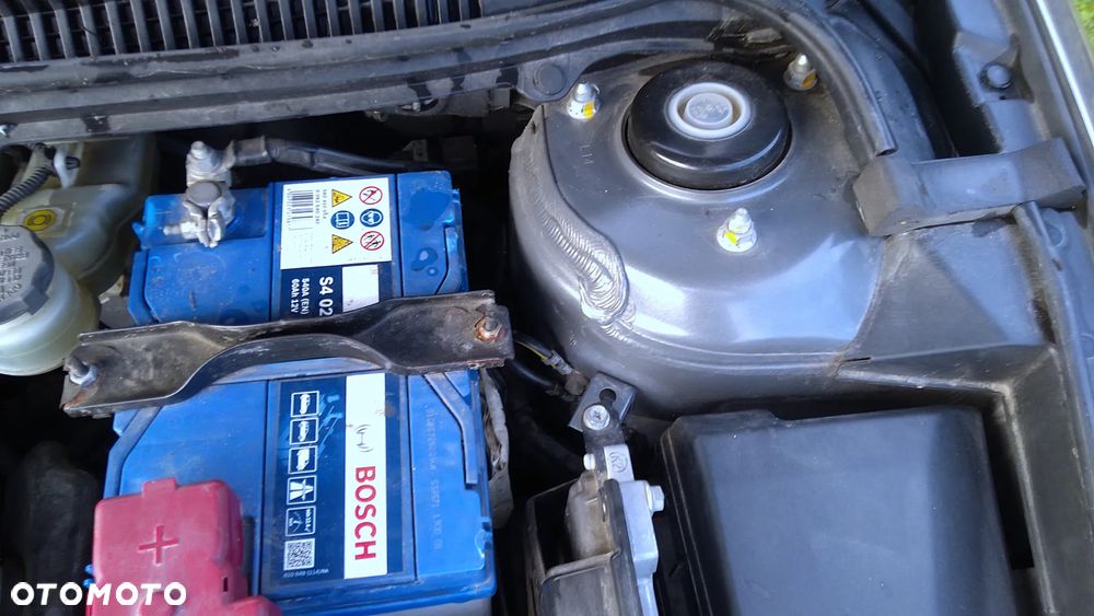 Suzuki Kizashi 2.4 4x4 CVT Sport - 11