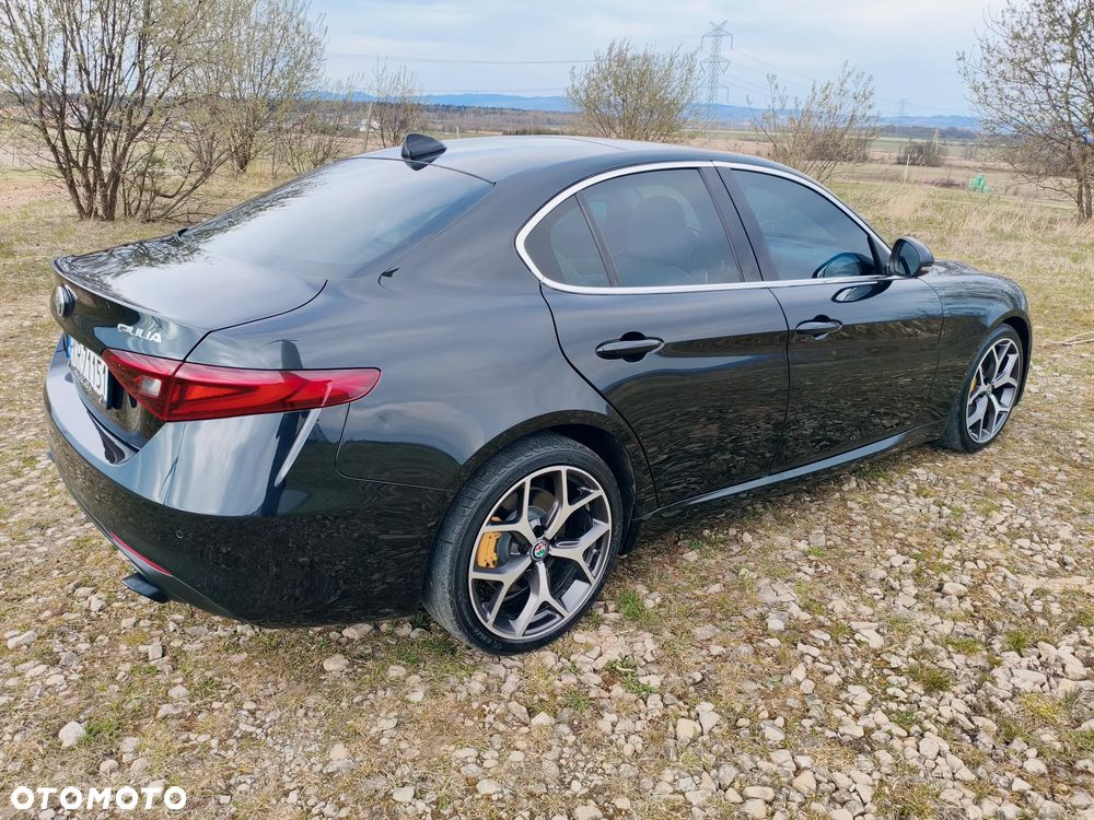 Alfa Romeo Giulia 2.0 Turbo TI Q4 - 5