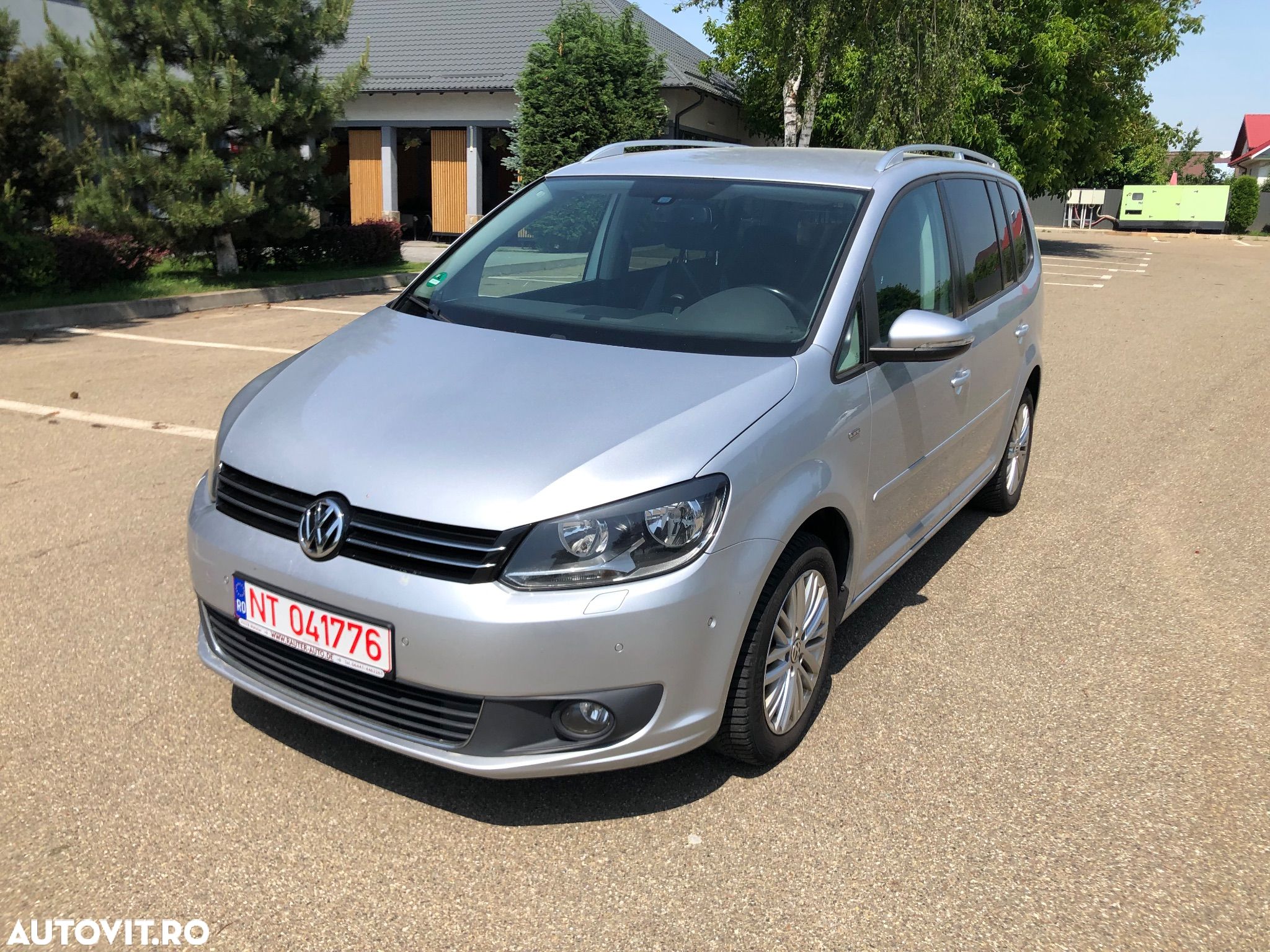 Volkswagen Touran 2.0 TDI DPF BlueMotion Technology Life - 1