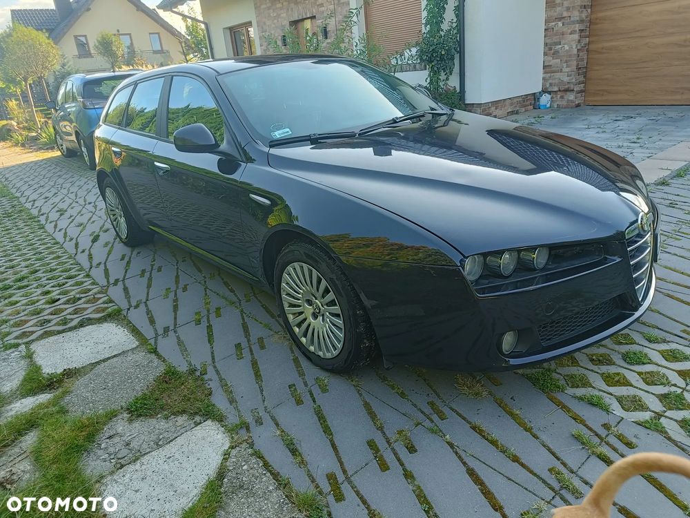 Alfa Romeo 159 - 2