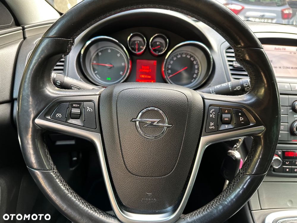 Opel Insignia - 10
