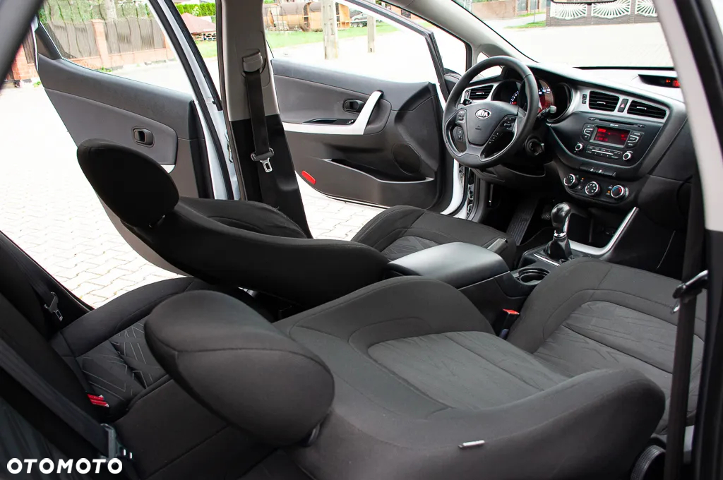 Kia Ceed 1.4 CVVT Vision - 26