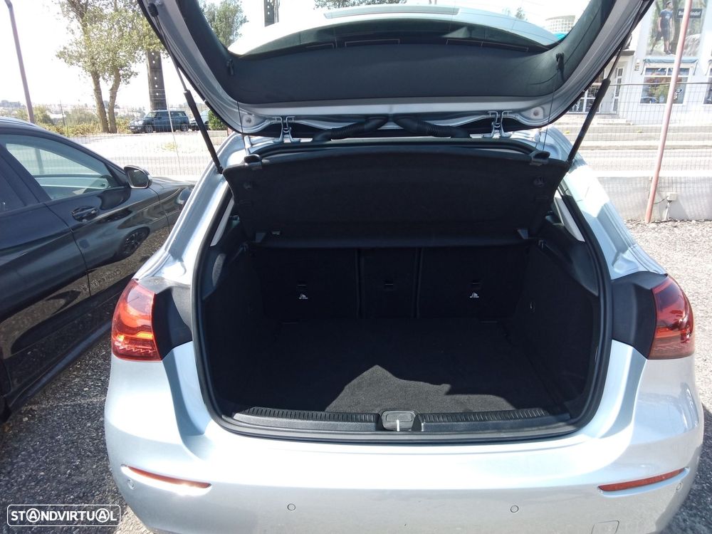 Mercedes-Benz A 200 Standard - 8