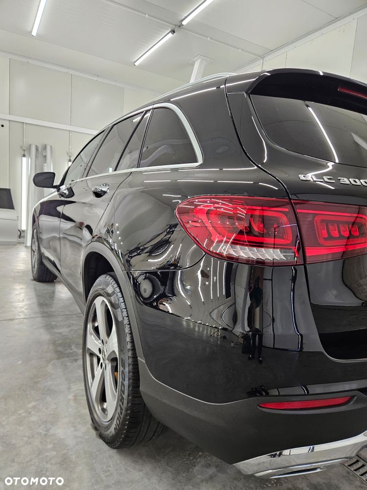Mercedes-Benz GLC 300 4Matic 9G-TRONIC - 10