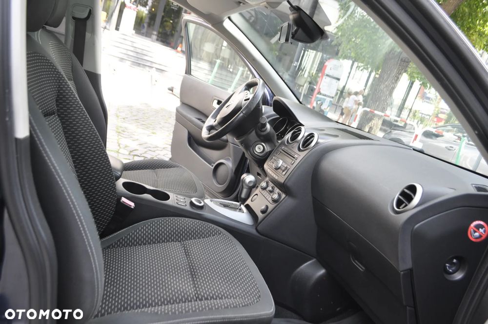 Nissan Qashqai 2.0 dCi 4 x 4 DPF I-Way - 11