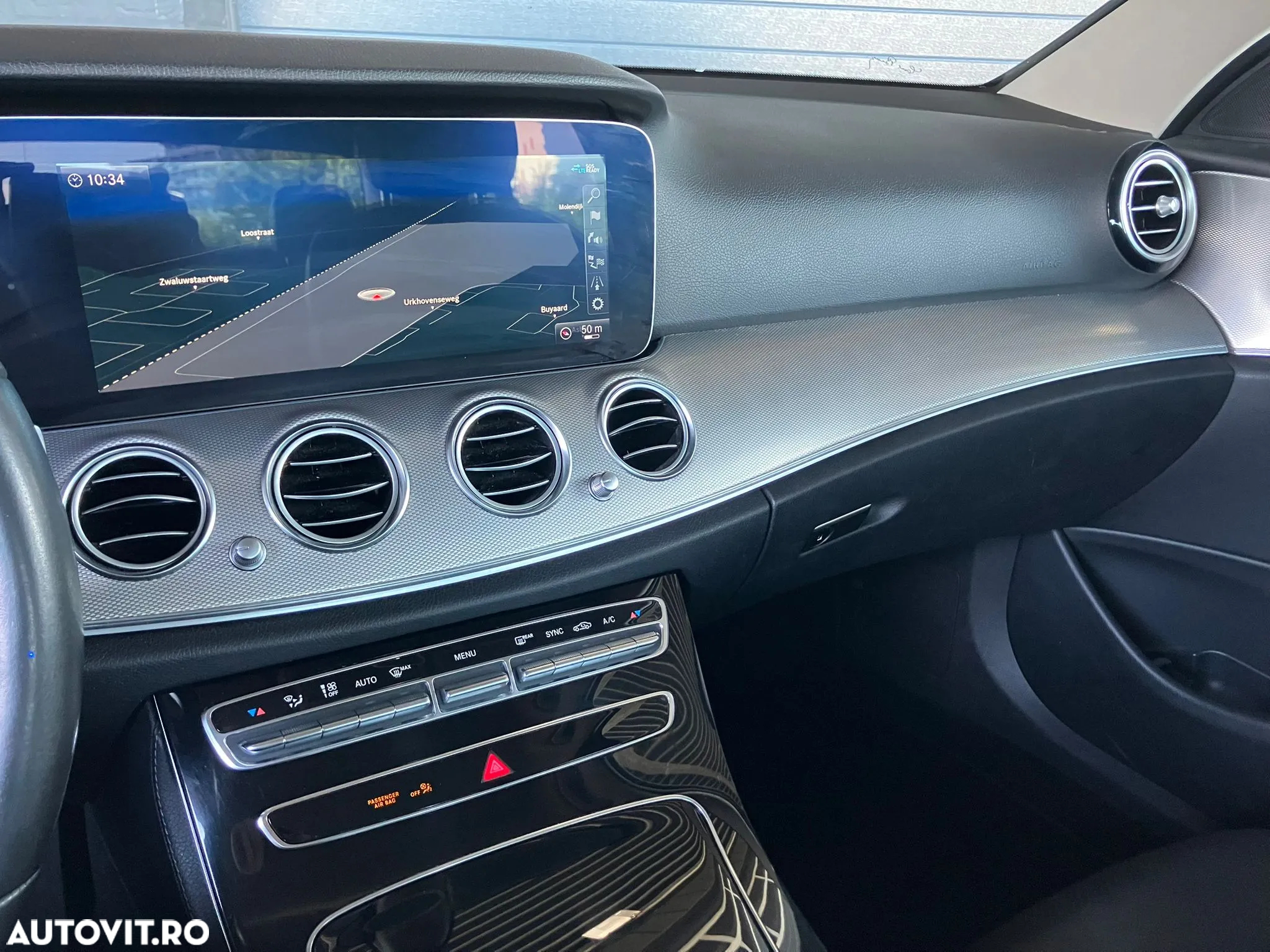 Mercedes-Benz E 200 d T 9G-TRONIC - 11