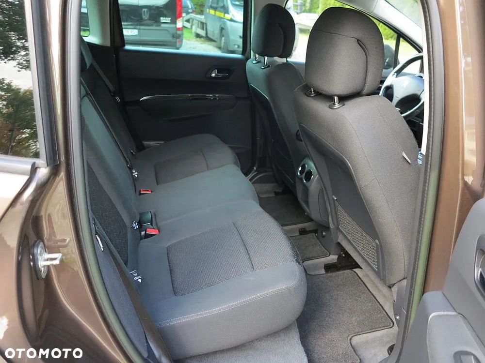 Peugeot 3008 HDi FAP 115 Style - 16