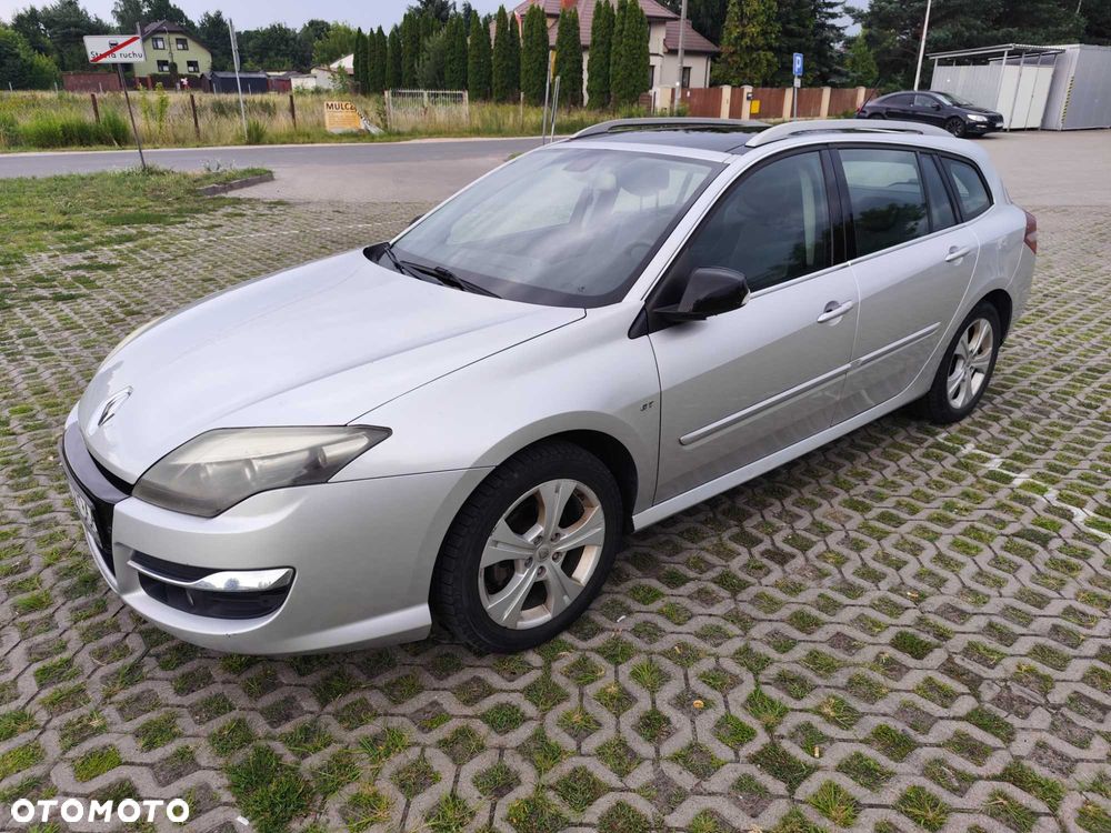 Renault Laguna - 1