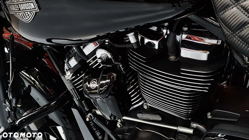 Harley-Davidson Touring Road King - 30