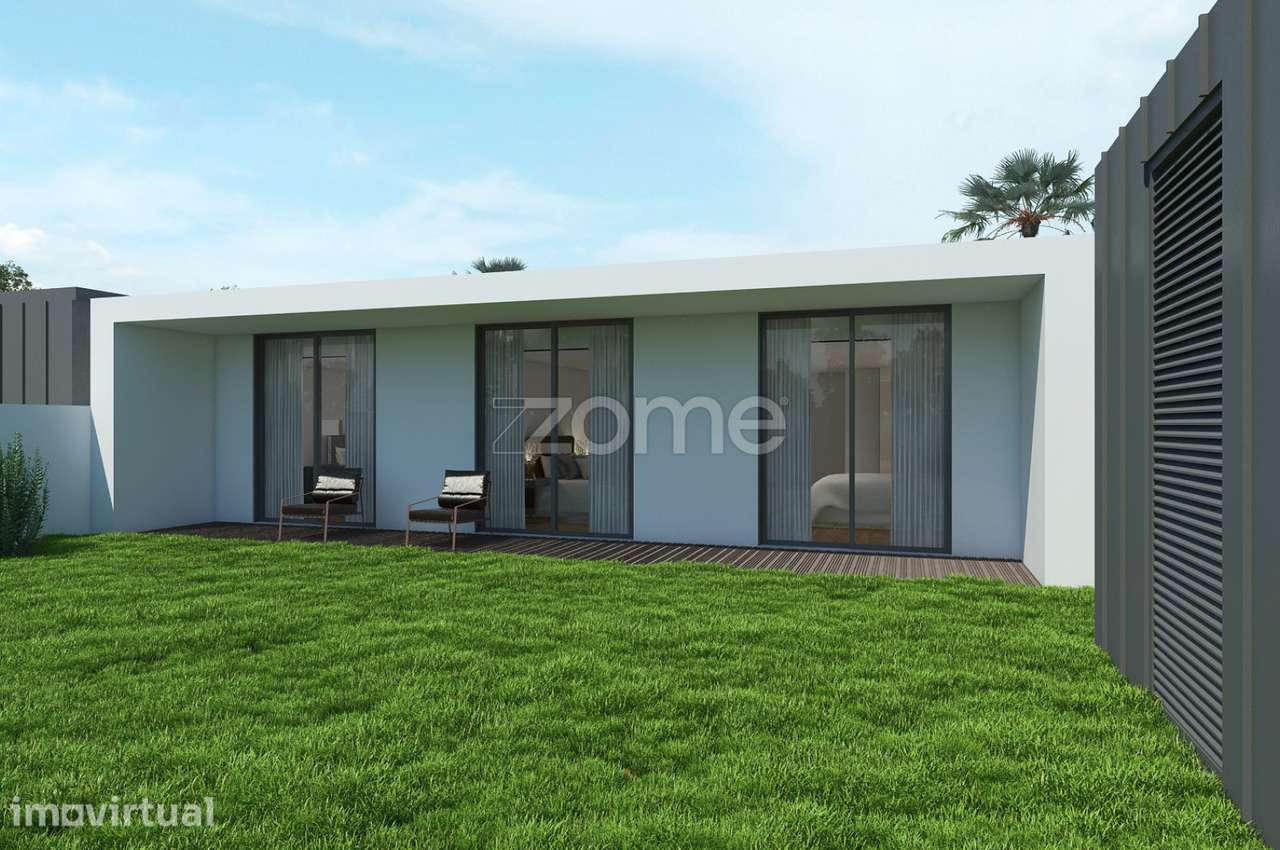 Moradia T3 +1 Térrea c/Piscina, lote com 611 m2, Água Longa, Stº Ti... - Grande imagem: 4/30