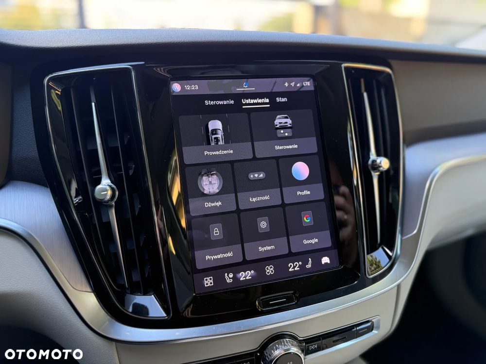 Volvo V60 B4 D Core - 27