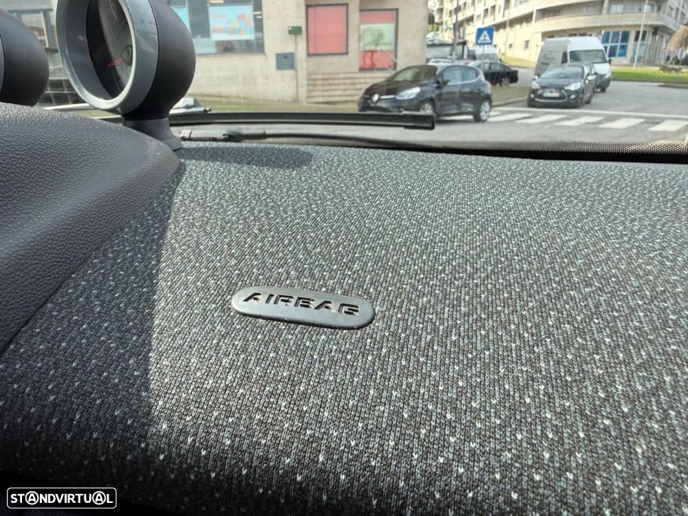 Smart ForTwo Coupé 0.8 cdi Passion 45 - 19