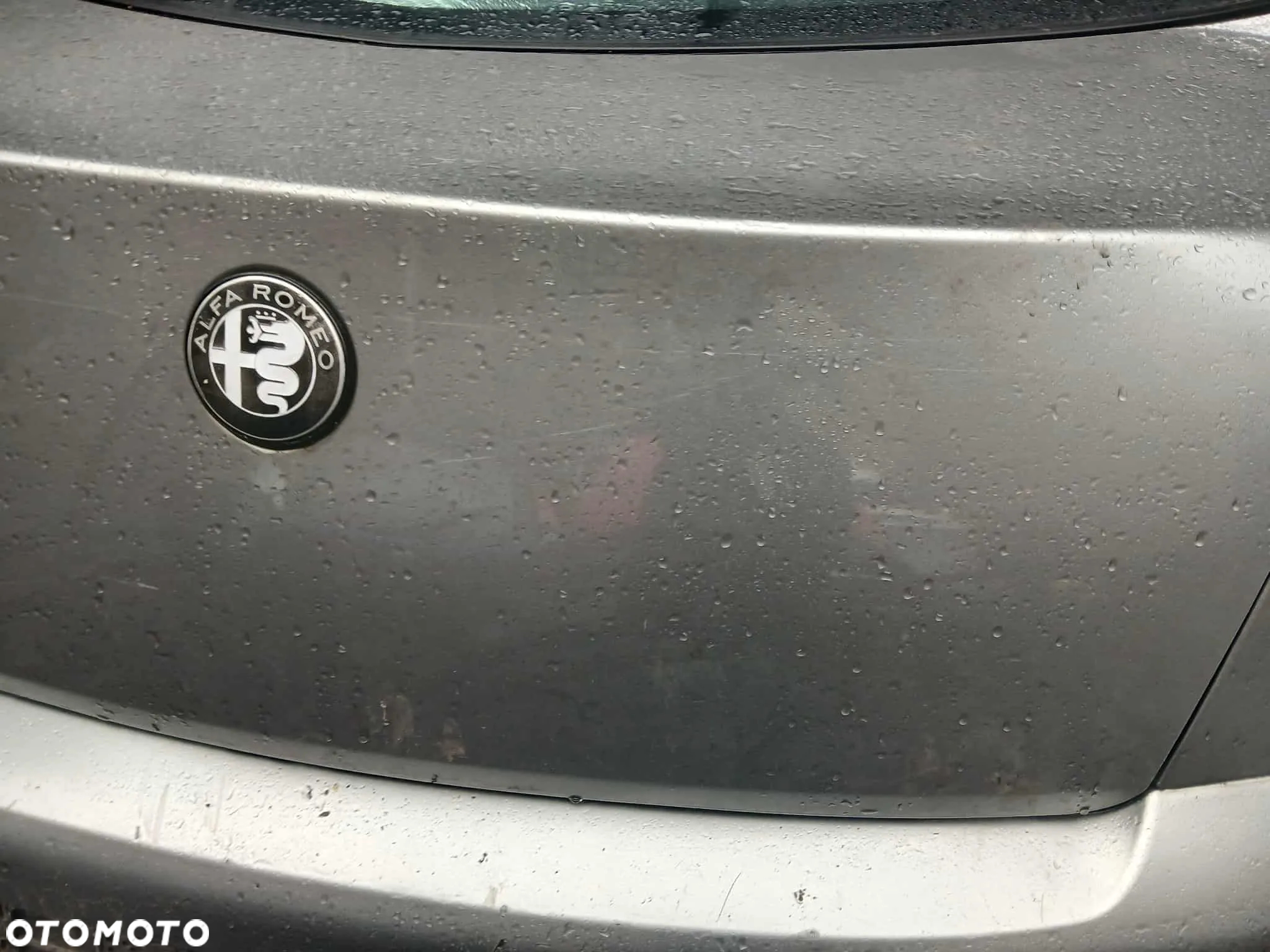 Alfa Romeo GT klapa bagażnika kod lakieru 651 - 4