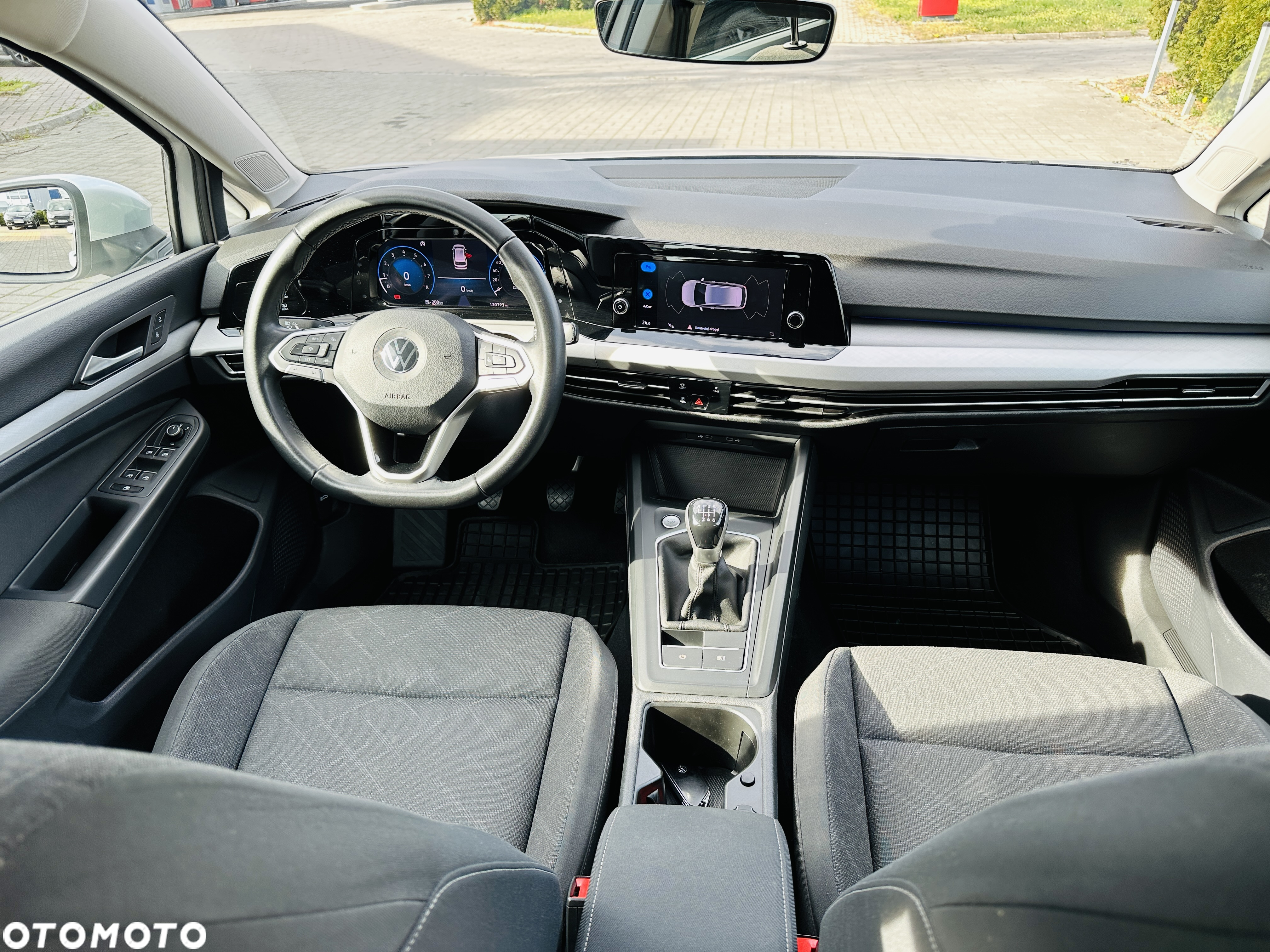 Volkswagen Golf VIII 1.5 TSI EVO Life - 12
