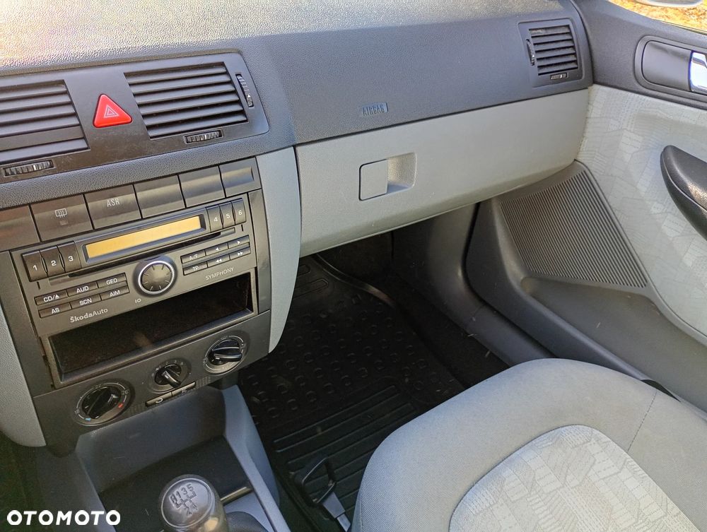 Skoda Fabia 1.4 16V Extra - 9
