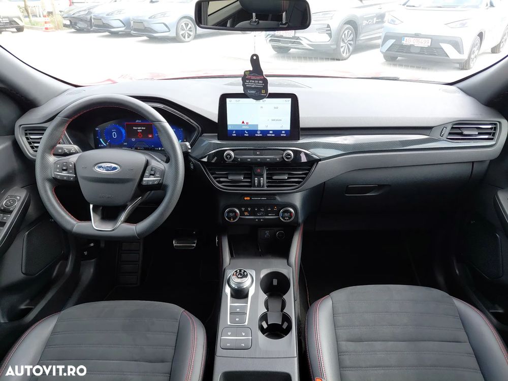 Ford Kuga 2.5 Duratec PHEV ST-LINE X - 11