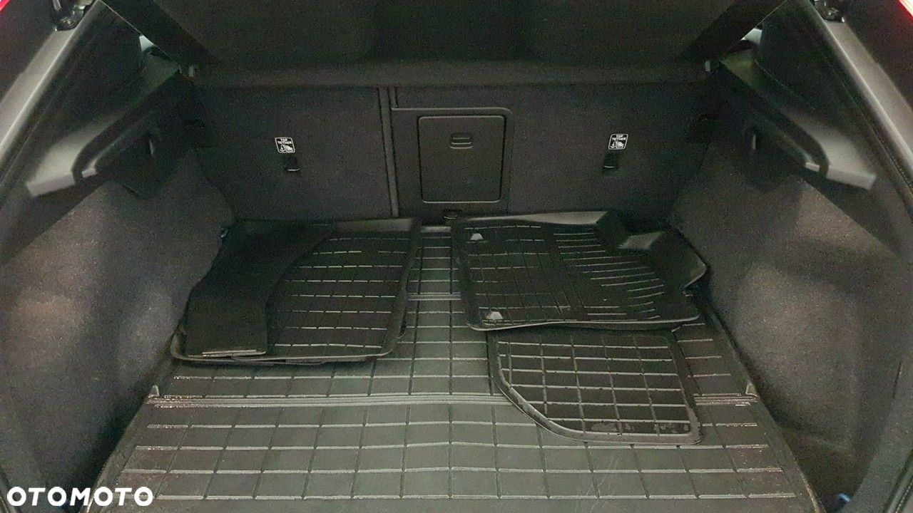 Volvo C40 P6 Recharge Plus - 29