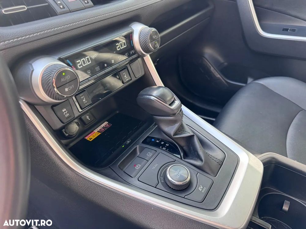 Toyota RAV4 2.5 VVT-iE 4x4 Luxury - 15
