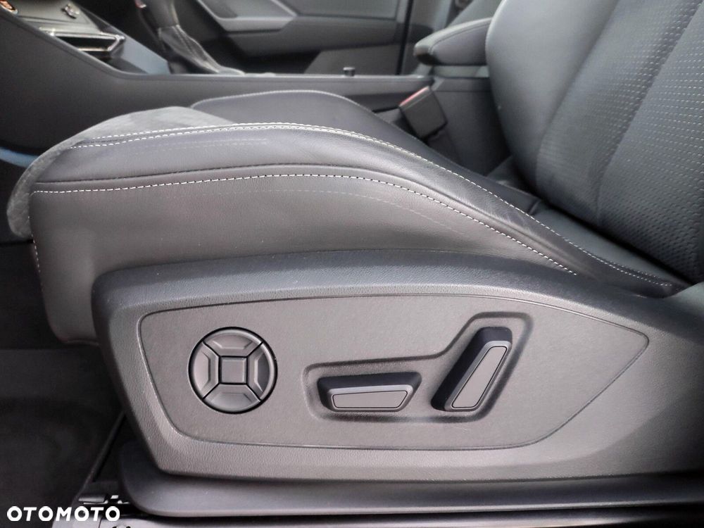 Audi Q3 Sportback - 12