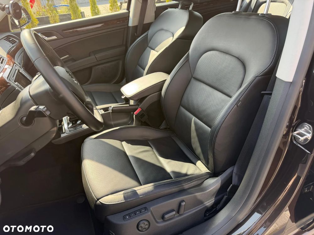 Skoda Superb 1.8 TSI Elegance DSG - 9
