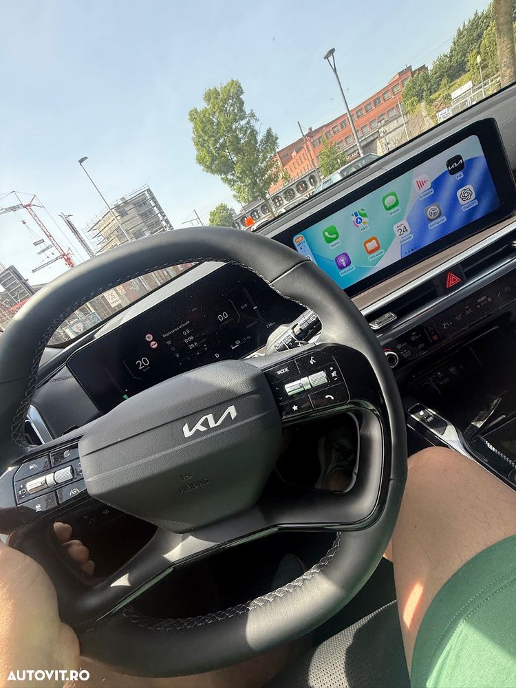 Kia Sorento 1.6 T-GDI HEV 6AT 4x2 7P Design - 6