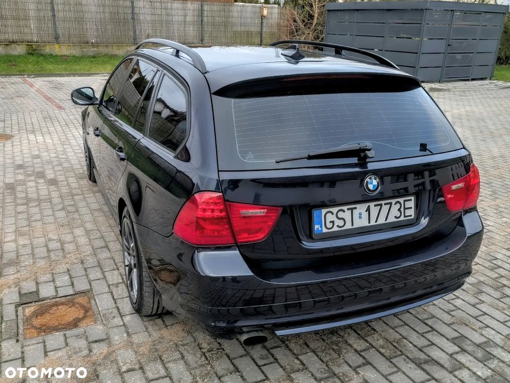 BMW Seria 3 318d - 4