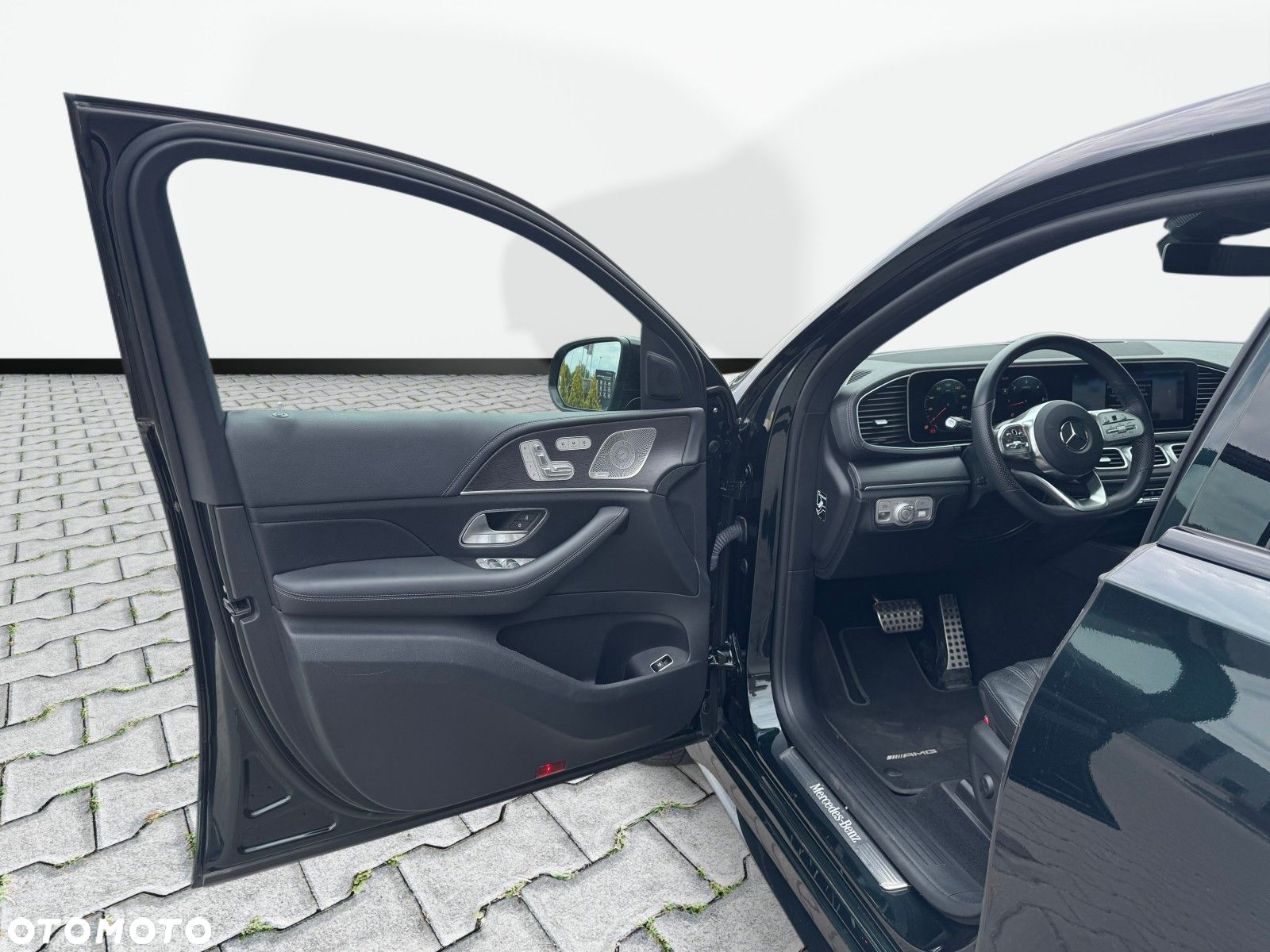 Mercedes-Benz GLE - 11