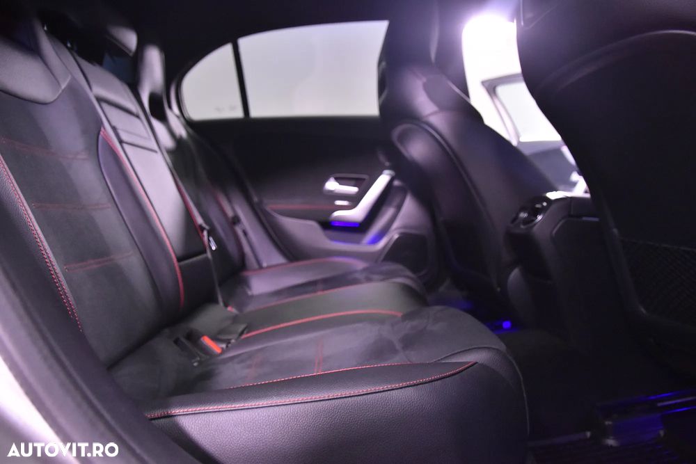 Mercedes-Benz A 180 d Aut. - 12